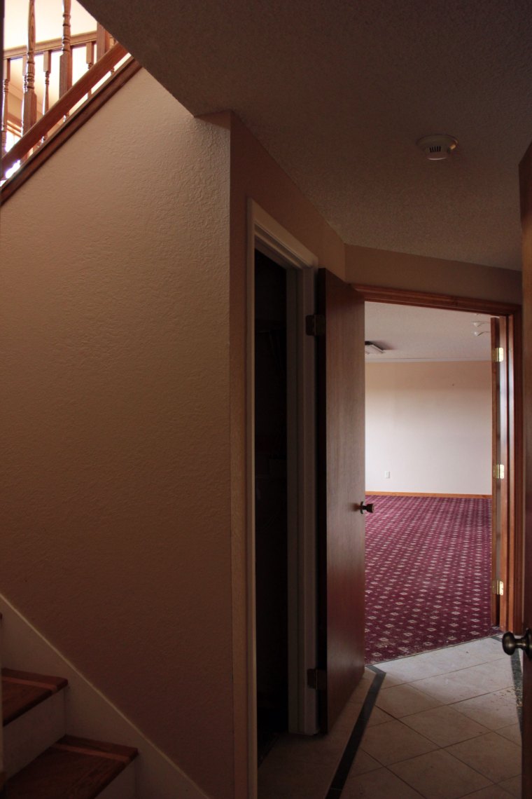 New-House-Garage-Entry