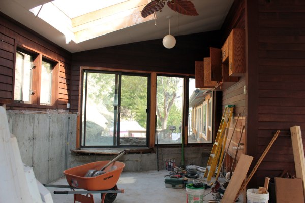 Pool-House-Wet-Bar-Window-To-Lower