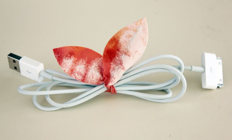 Fabric-Twist-Tie-Cable-Holder