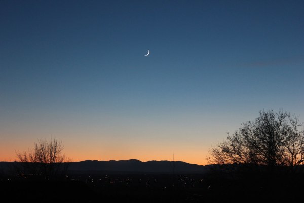 Sunset-and-Mountain-Silhouette