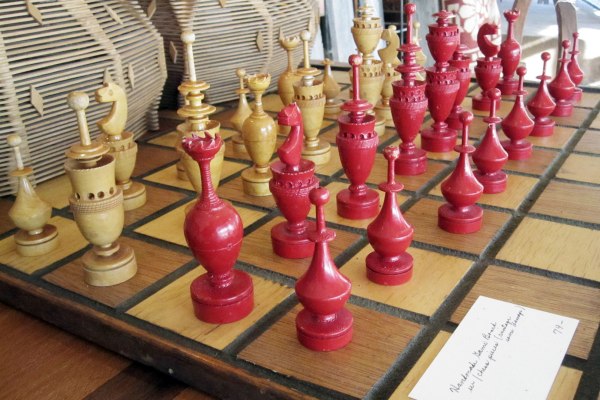 Marketplace Favorites Chess Set