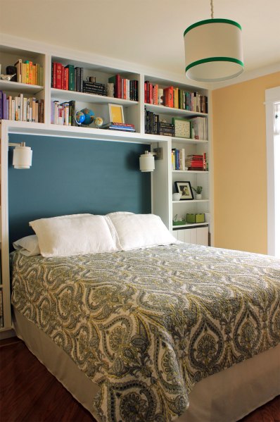 Guest-Room-with--Damask-Bedding