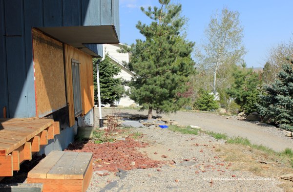 Landscaping-Front-Yard-Deck-Out