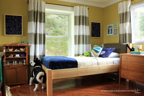 Constellation-Art-by-Window-in-Boys-Room