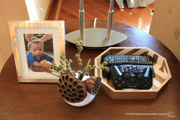Gold-Octagon-Remote-Tray-in-Family-Room