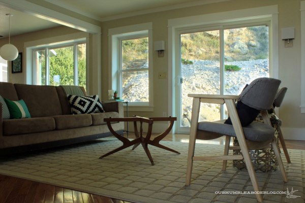 Goodwill-Folding-Table-in-Family-Room