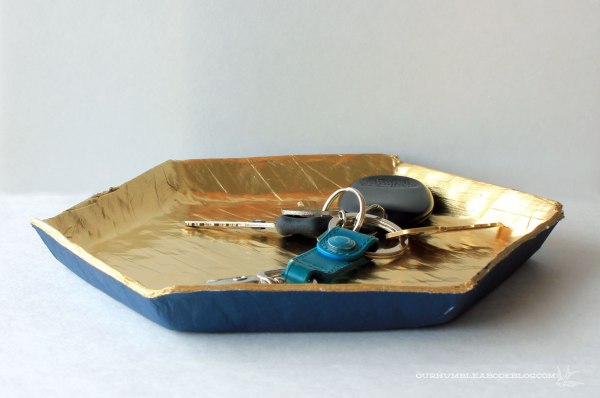 Paper-Mache-Key-Tray-Side