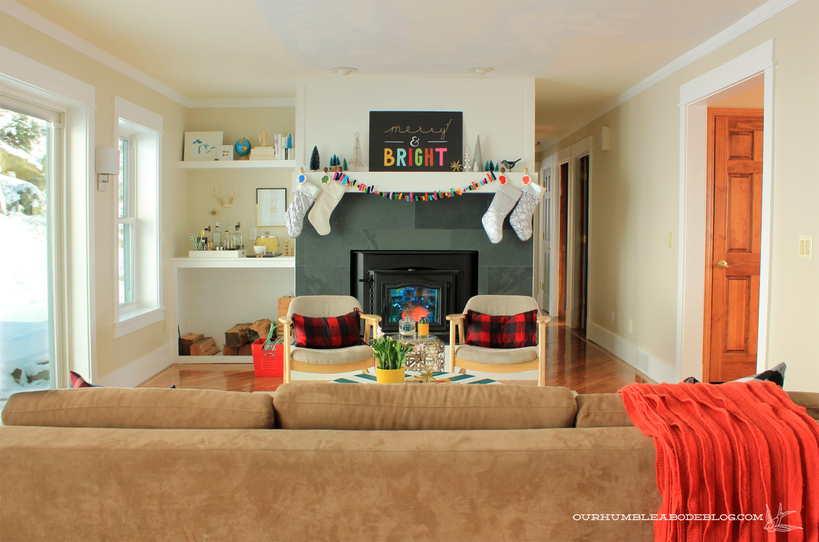 Blogger Stylin’ Home Tour: Cozy and Colorful