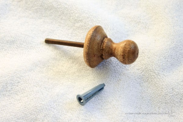 Master-Bathroom-Pulls-Turned-Towel-Hooks