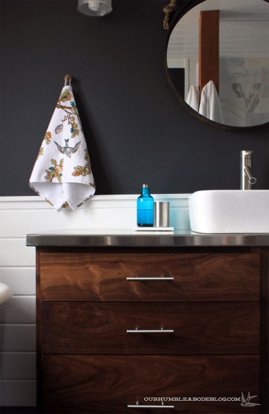 Master-Bathroom-Vanity-Finished-Detail