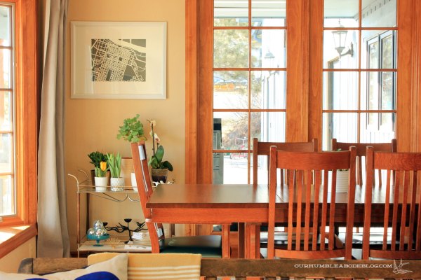 Dining-Room-with-Cart-and-Plants