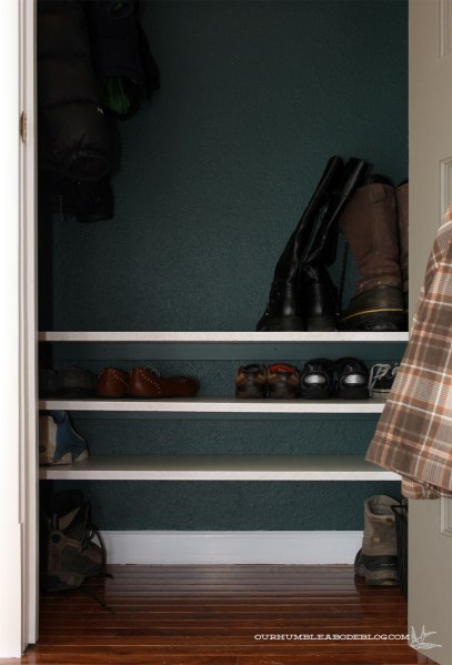Entry-Closet-Shoe-Shelves-Detail