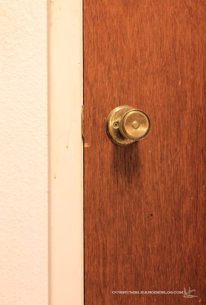 Basement-Door-Trim-and-Handle