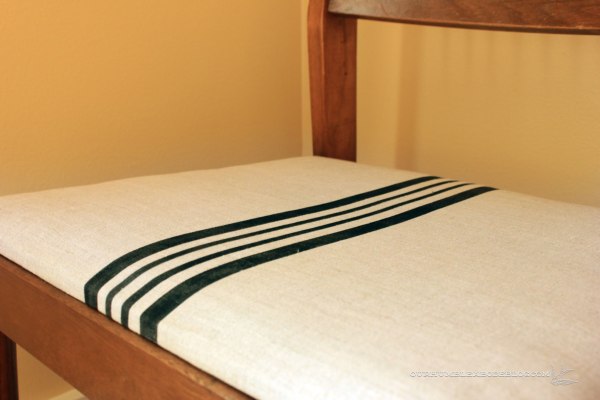 Flour-Sack-Chair-Seat-Finished-Stripe-Detail