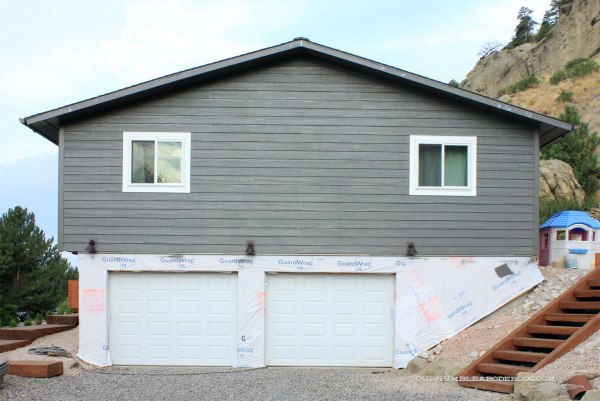 Siding-Options-LP-On-Finished-Garage-ENd