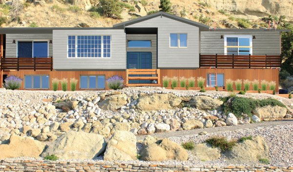 Photoshop-House-Plans-Light-Gray-Upper-with-Privacy-Railings-and-Plants