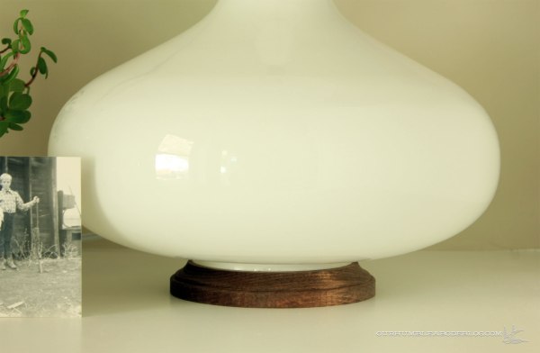 Glass-Base-Wood-Round