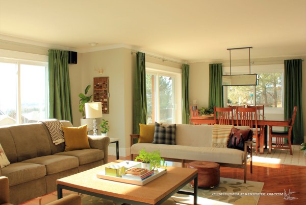 Green-Curtains-in-Front-Overall