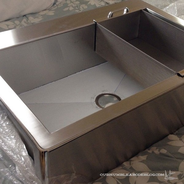 Apron-Front-Kitchen-Sink