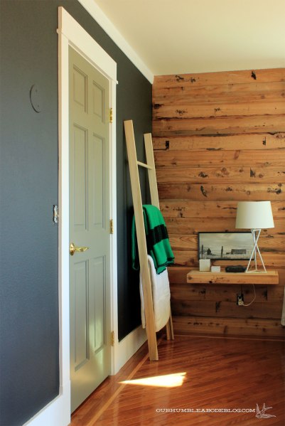 Blanket-Ladder-in-Bedroom