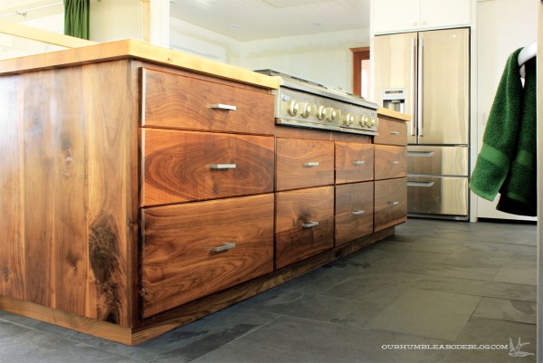 Walnut-Island-Drawer-Fronts-Finished-Overall