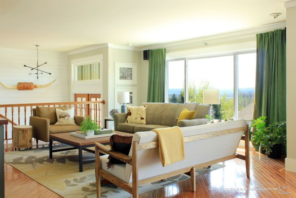 Living-Room-Toward-Stairs-3-Years