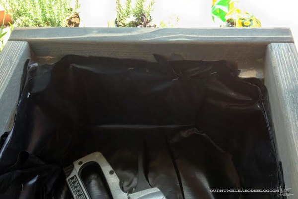 Sqaure-Planter-Box-Plastic-Sheeting-Liner