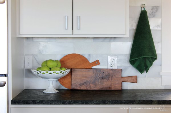 Cutting-Boards-on-Kitchen-Counter