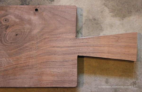 Long-Narrow-Cutting-Board-Handle-Cut
