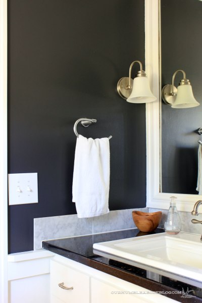 Old-Master-Bath-Left-Side-of-Sink