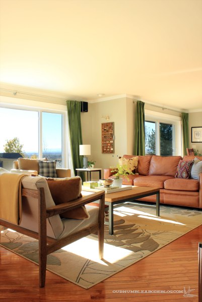 Parallel-Couch-Window-Seat-Arrangement-From-Stairs