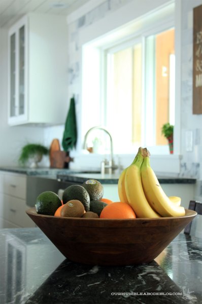 Thrifted-Wooden-Fruit-Bowl