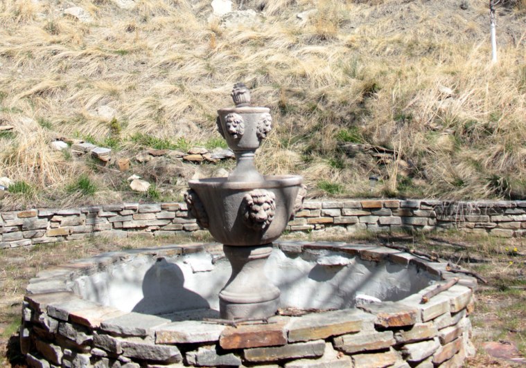 New-House-Back-Yard-April-13-2012