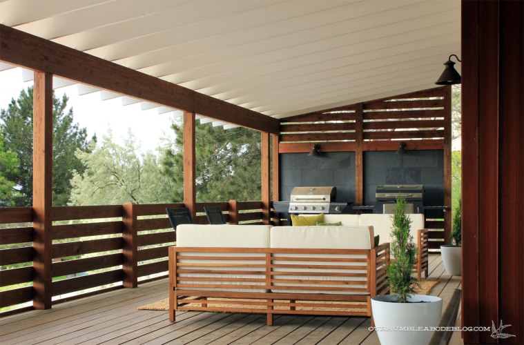 Front-Deck-Lounge-Area-Overall
