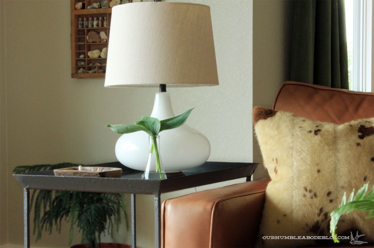 metal-side-table-by-leather-sofa