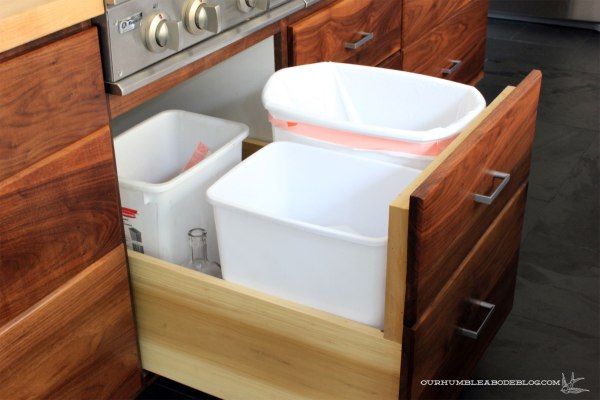 kitchen-drawer-trash