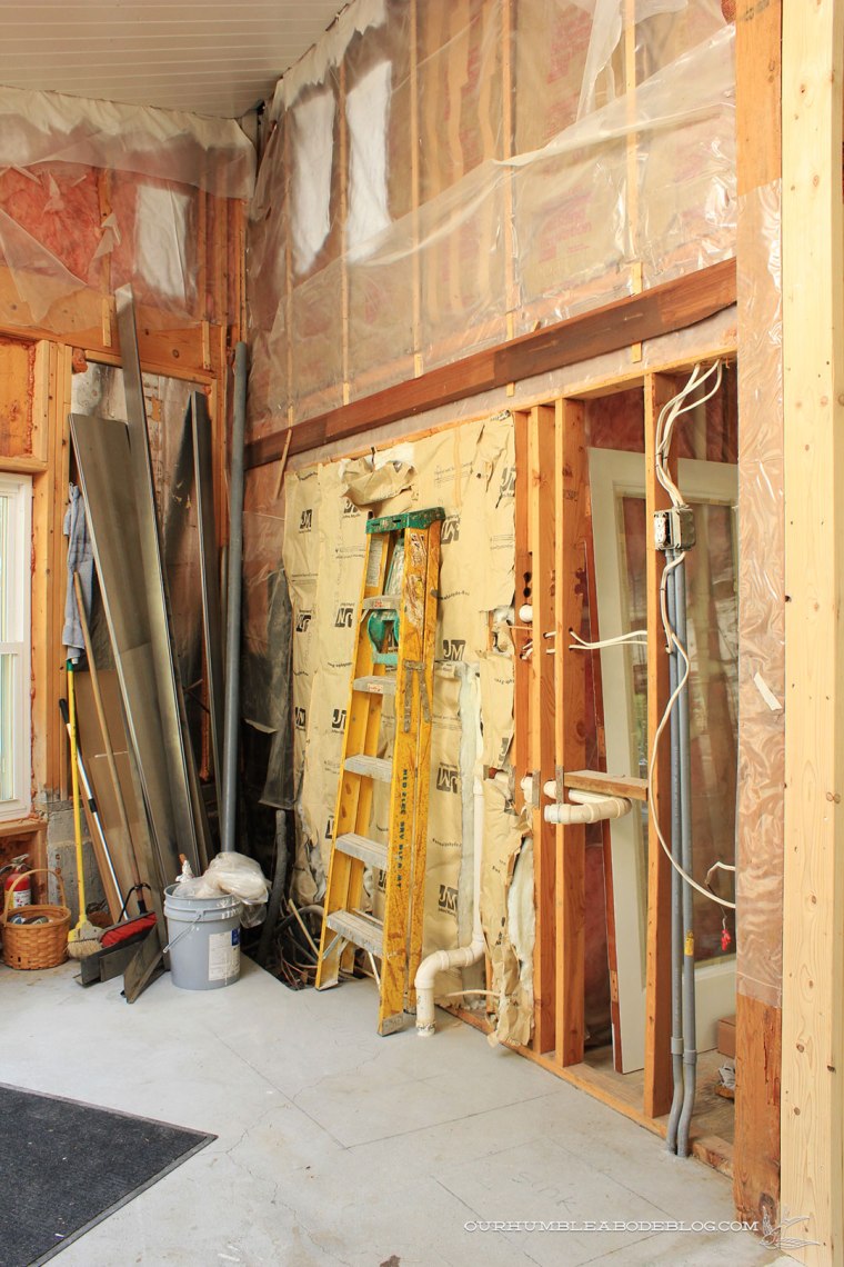 Pool-House-Kitchen-Side