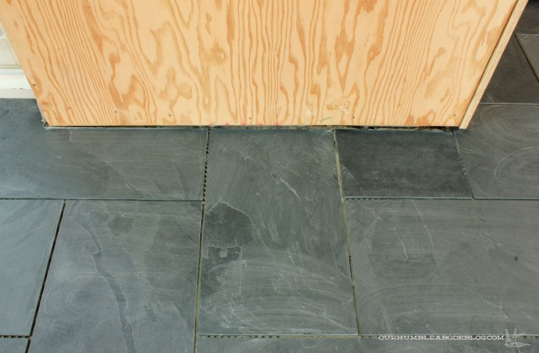 Pool-House-Slate-Tile-Wall-Detail