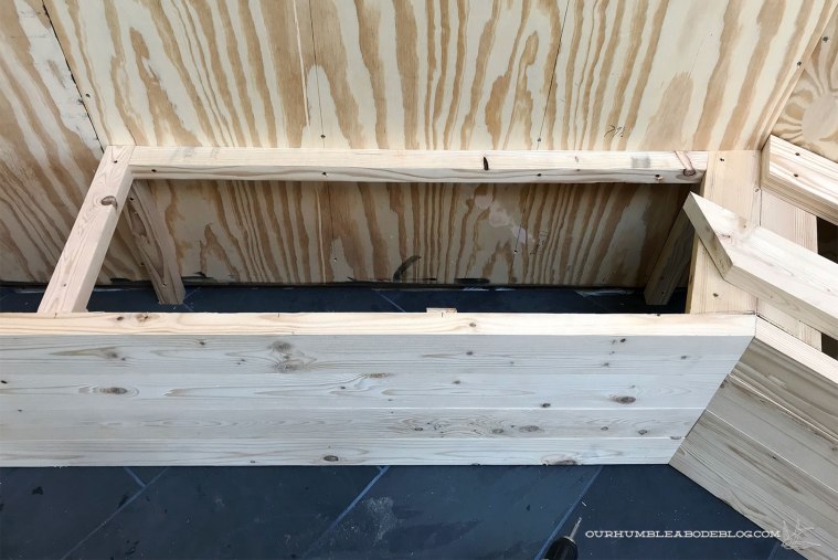 Built-in-Bench-Angled-Bench-Tops