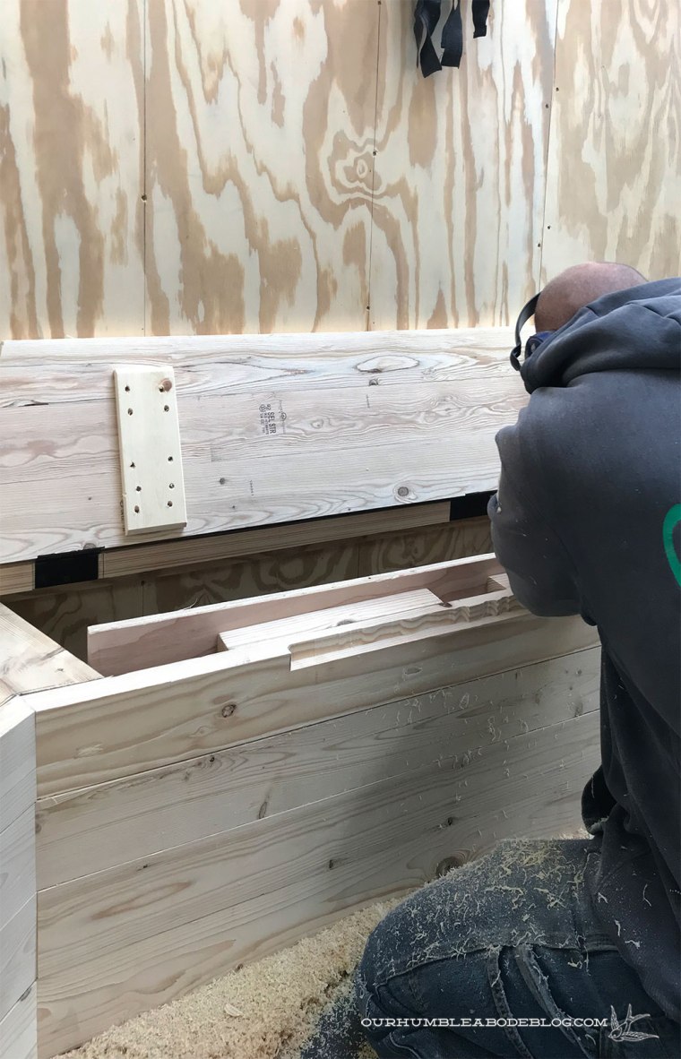 Built-in-Bench-Cutting-Handles