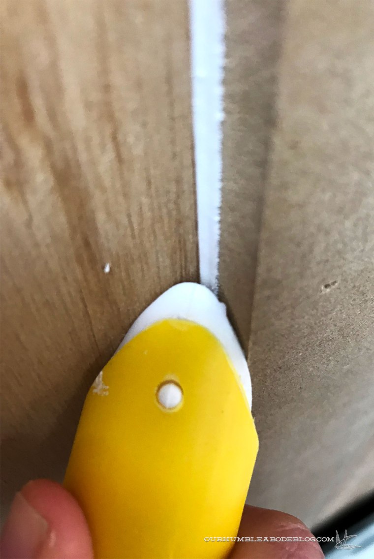 Caulking-Tips-Caulk-Buddy