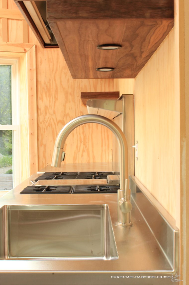 Pool-House-Kitchen-Stainless-Countertops-Sill-Detail