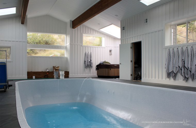 Pool-Liner-Filling-Water