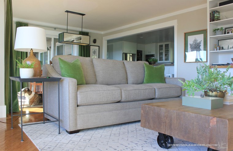 New-Sofa-Toward-Kitchen