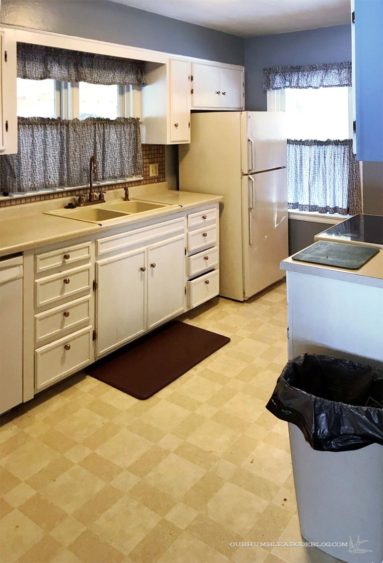 Cottage-Kitchen-Before