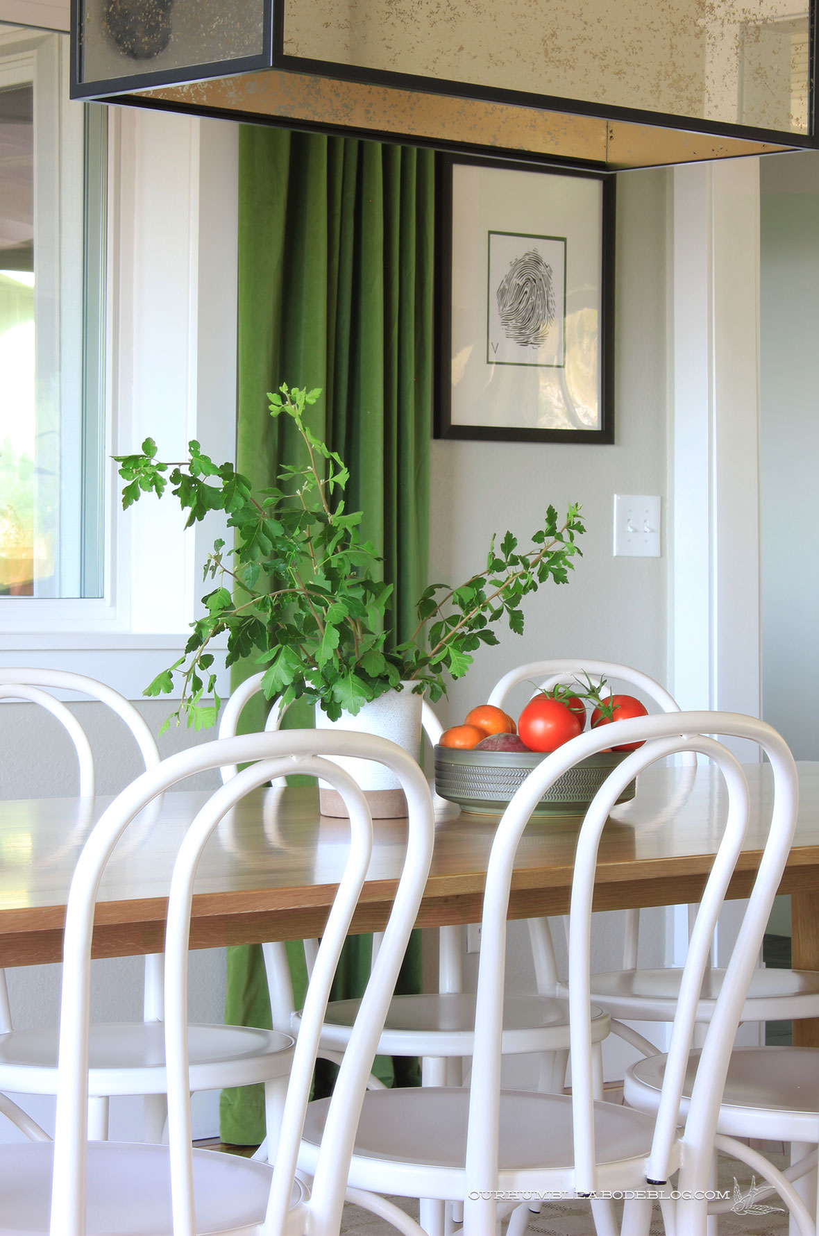 Seno-Dining-Table-Detail